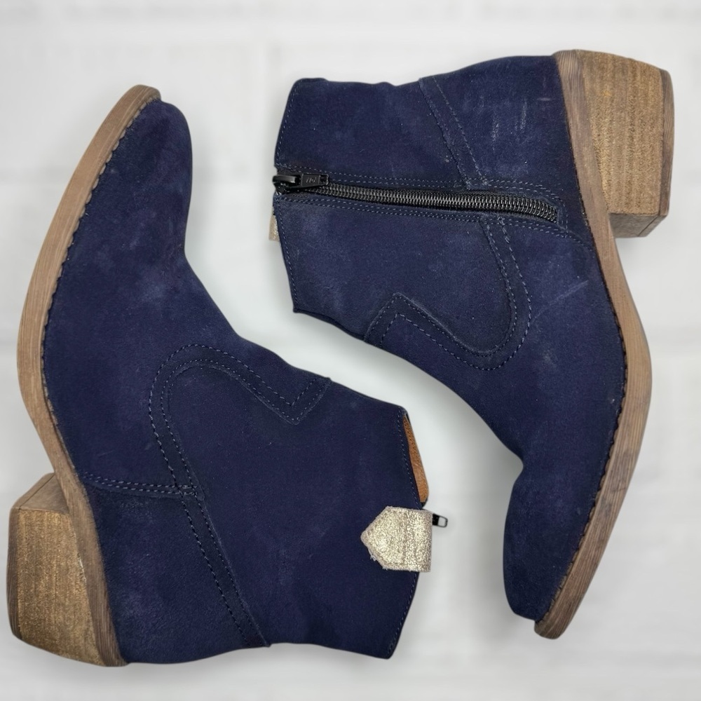 Eric Michael Deep Blue Ankle Booties 5.5